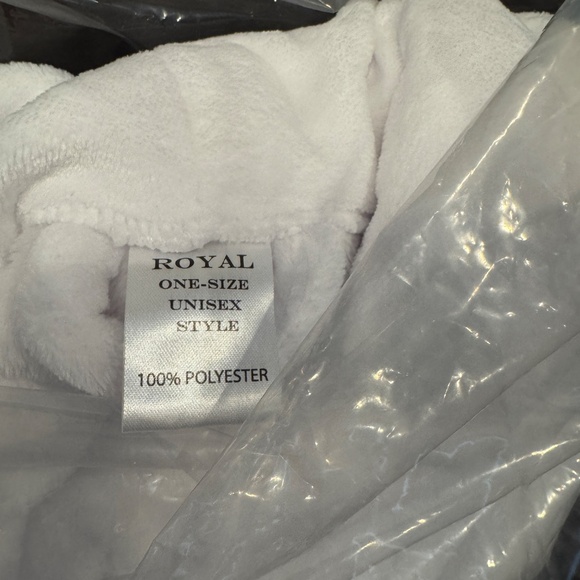 Bathrobe - Picture 2 of 3